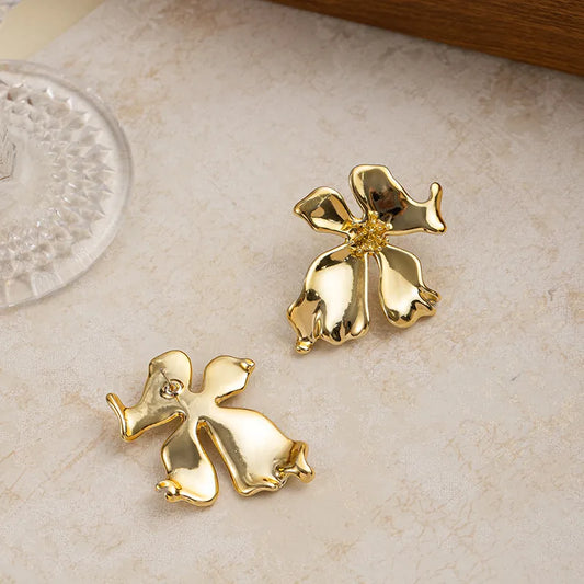 1 Pair Retro Vacation Flower Alloy Ear Studs