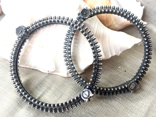 Mirage Small spikes Design Silver kada (Single Pic)