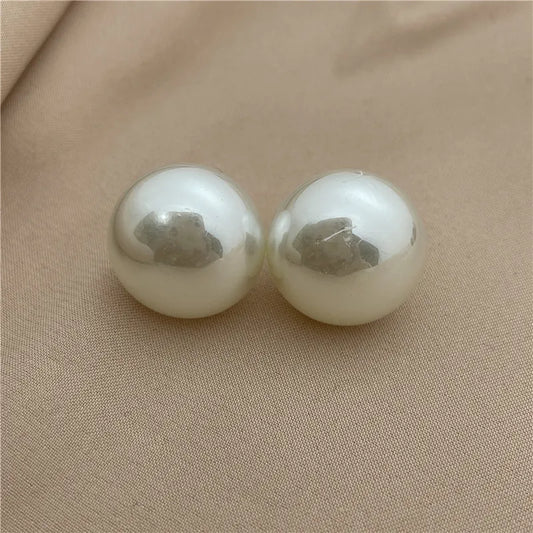 Big Round Pearl Women's Stud earrings