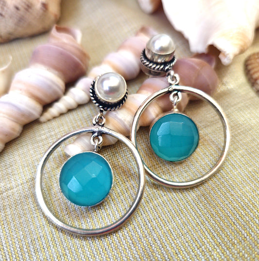 Mirage Enchanting Light Weight Pearl and Blue Stone round drop earing