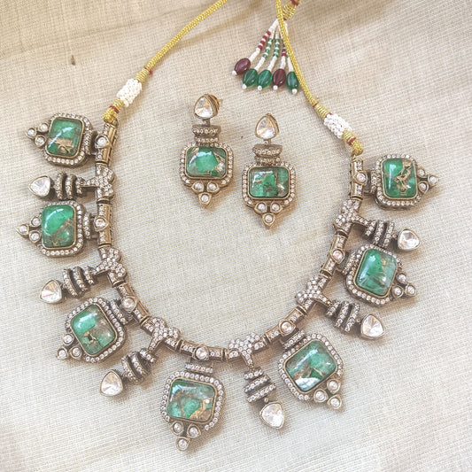 Gorgeous Stone-Studded Jewelry Necklace Set