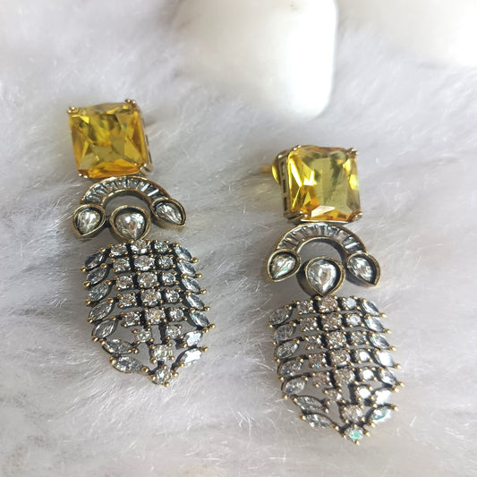 Stunning Alloy Gold-Plated Yellow Jewel Set