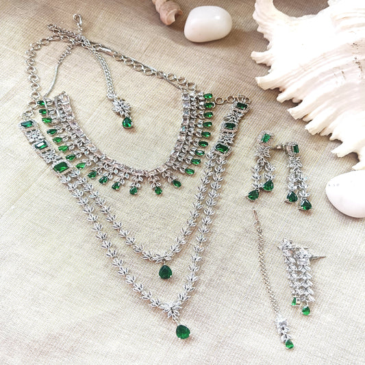 Premium Emerald Green Necklace — Luxurious Jewelry Collection
