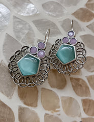 Mirage  -  Simple light weight hoop earrings