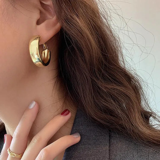 Chunky open hoop earrings for women in gold and silver tone
