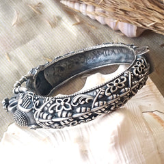 Mirage  Elephant design , Statement peace ,  Silver  kada  (Single Pic)