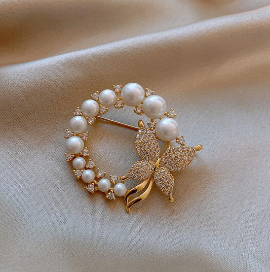 Mirage Beautiful Pearl Brooch Pin