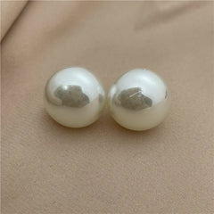 Big  Round  Pearl  Women's  Stud  earrings