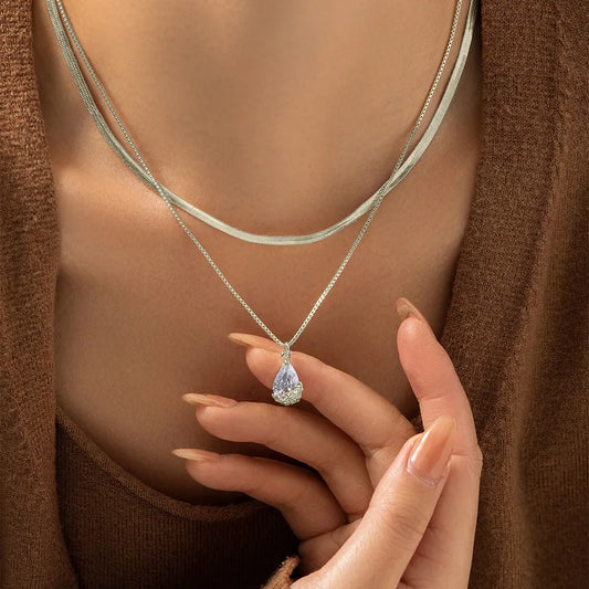 Mirage The Drop Shaped Zircon  Necklace