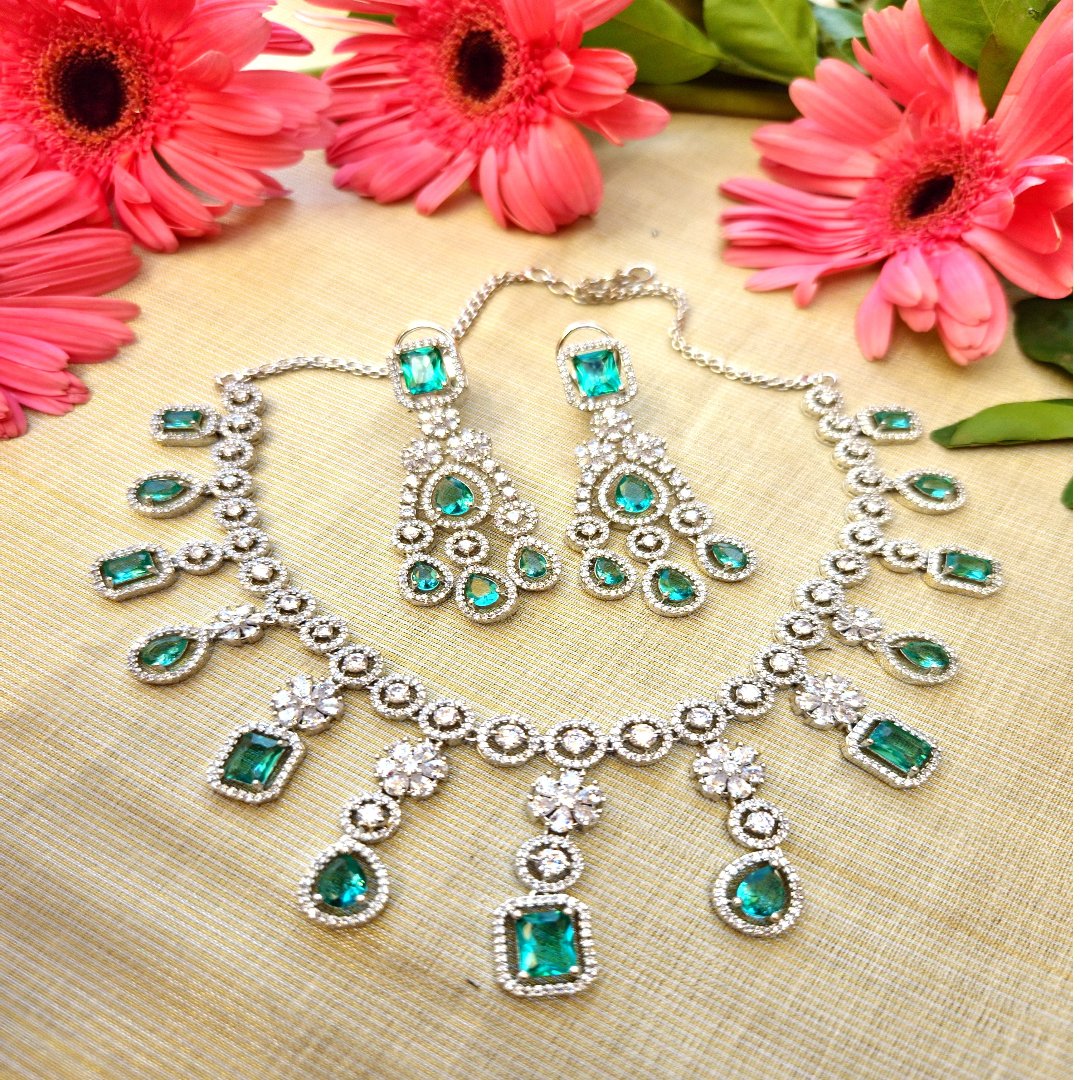 Stunning Emerald green Statement Jewelry Set