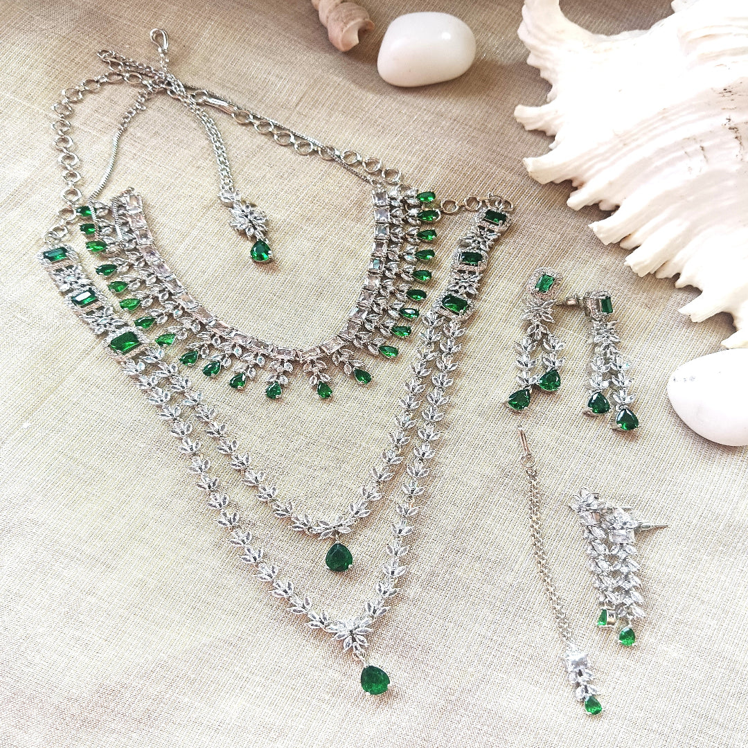 Premium Emerald Green Necklace — Luxurious Jewelry Collection
