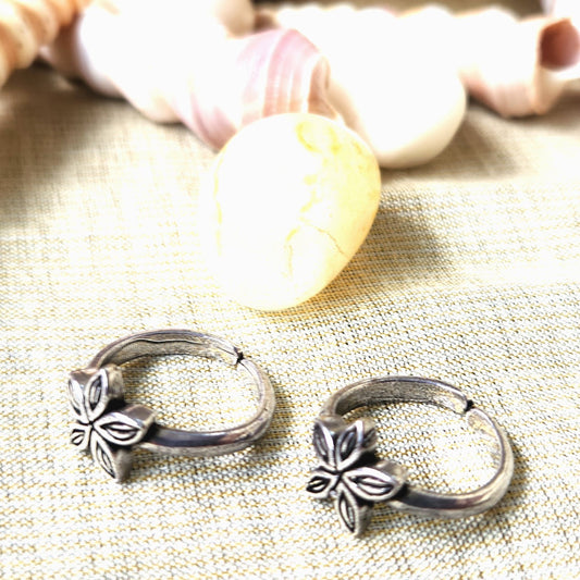 Mirage Flower Oxidised Adjustable Toe Ring