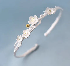 Elegant Floral Silver Kada Bracelet for Women – Minimal Flower Design Open Cuff Bangle