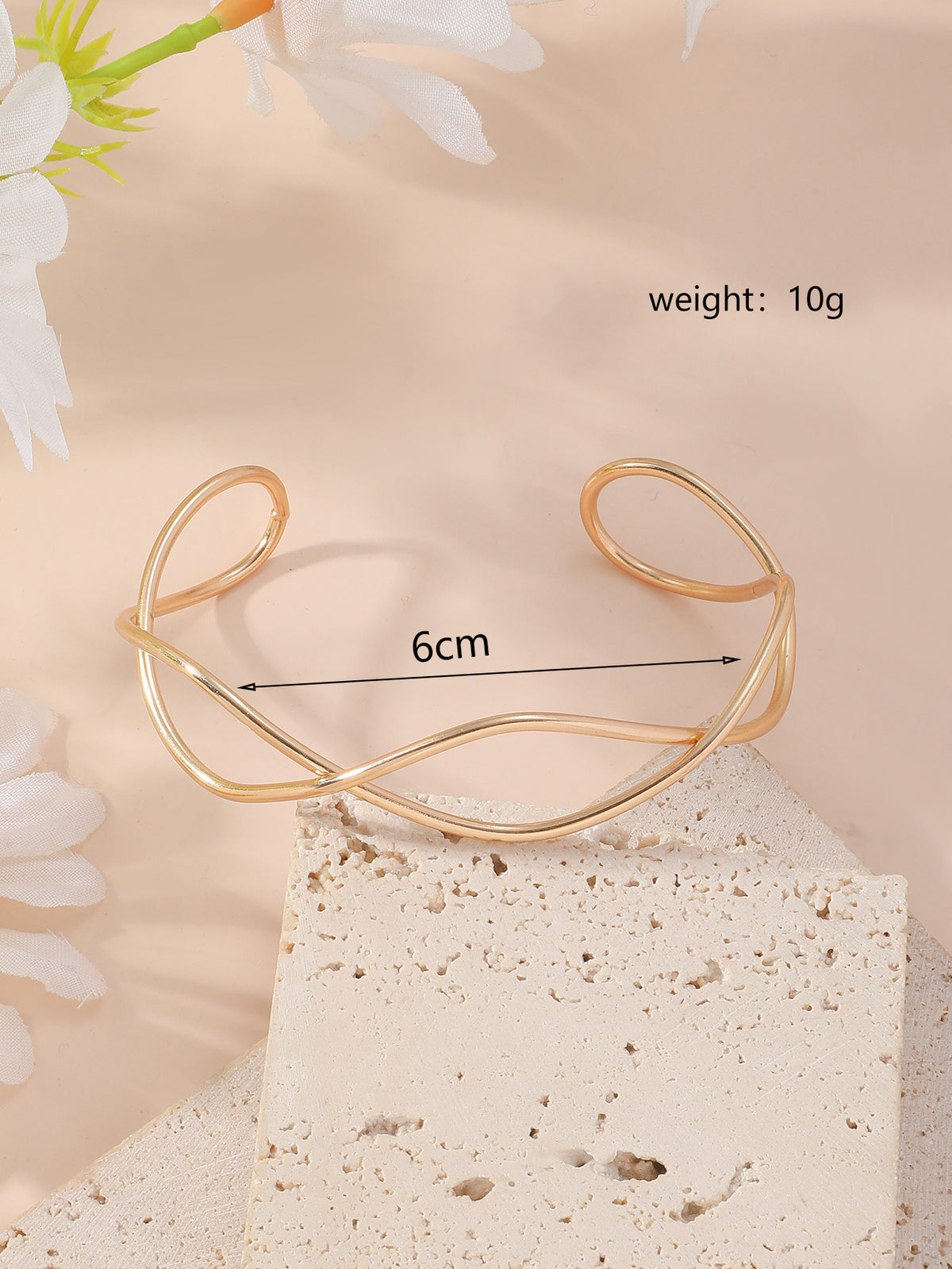 Minimal Gold Twist Open Kada for Women – Lightweight Adjustable Statement Bracelet
