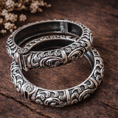 Mirage  Ethnic Embossed  Silver  kada