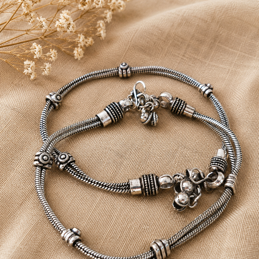 The Mirage Fashion Vintage Silver-Tone Tribal Anklet Pair – Oxidized Boho Payal for Women