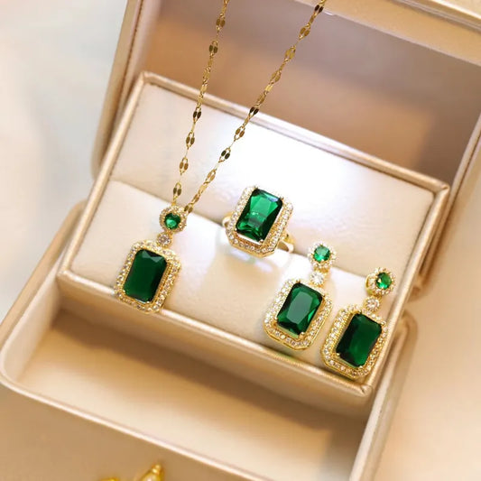 MIRAGE - classic Green Stone pendent earing set with rings