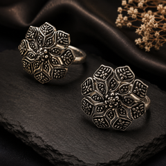Oxidized Silver Floral Toe Rings for Women – Traditional Flower Foot Rings