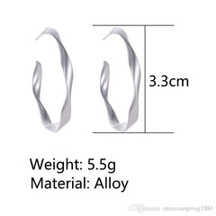Mirage Simple twisted hoop earrings